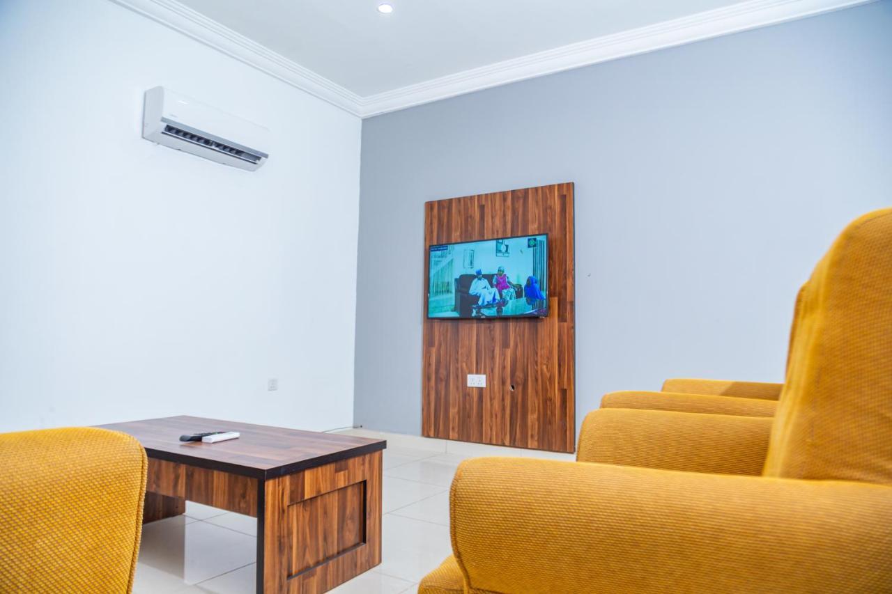 Guest Pride Hotel Kano Luaran gambar