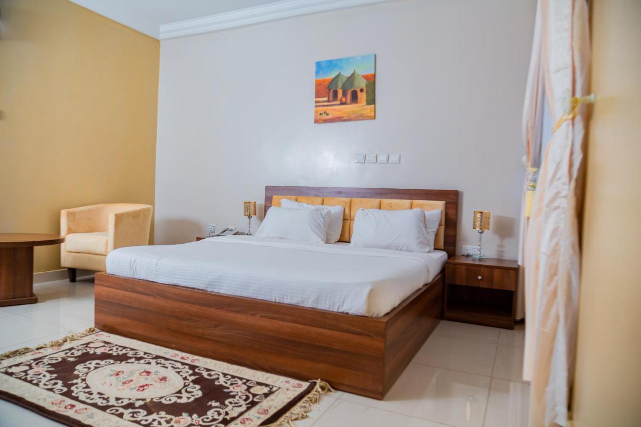 Guest Pride Hotel Kano Luaran gambar