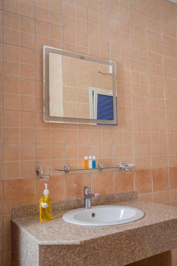 Guest Pride Hotel Kano Luaran gambar