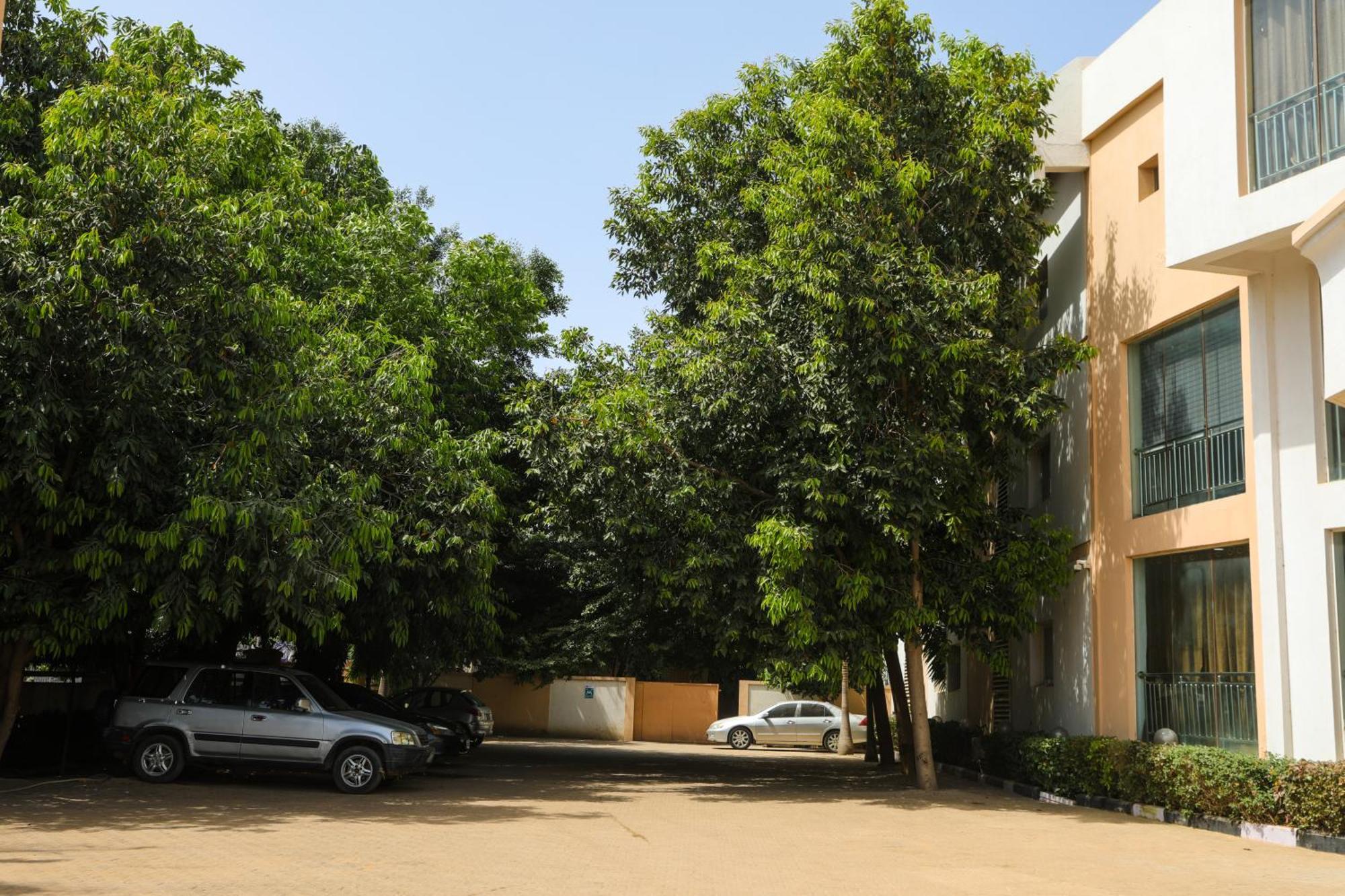 Guest Pride Hotel Kano Luaran gambar